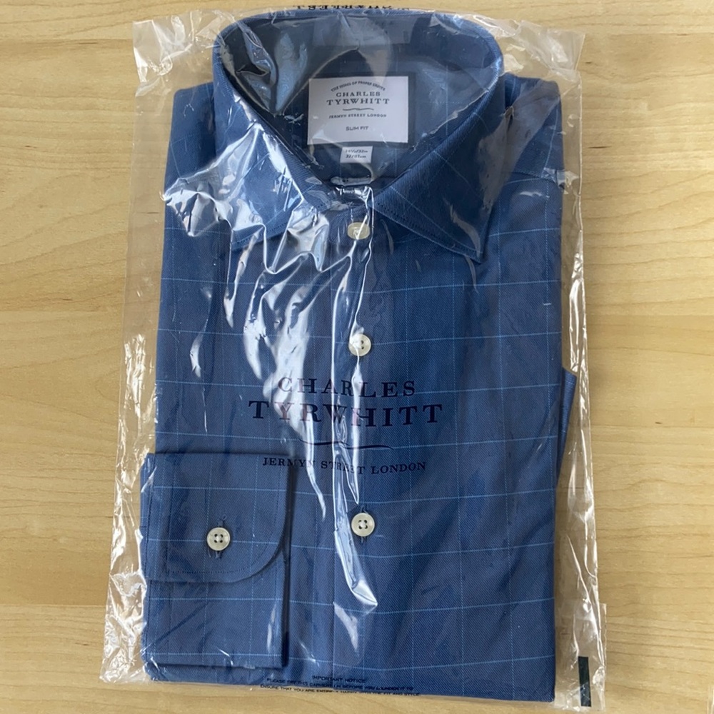 Men’s dress shirt- blue patterned